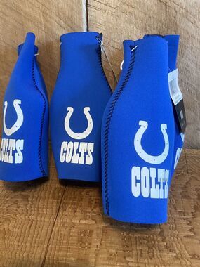 INIDIANAPOLIS COLTS Bottle Koozie Beer Zip Licensed NFL Lot of 4
